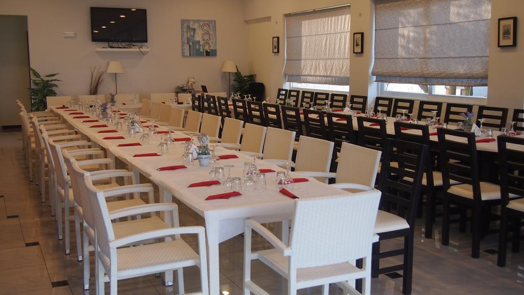 Rondos Hotel Χειμάρρα Εξωτερικό φωτογραφία